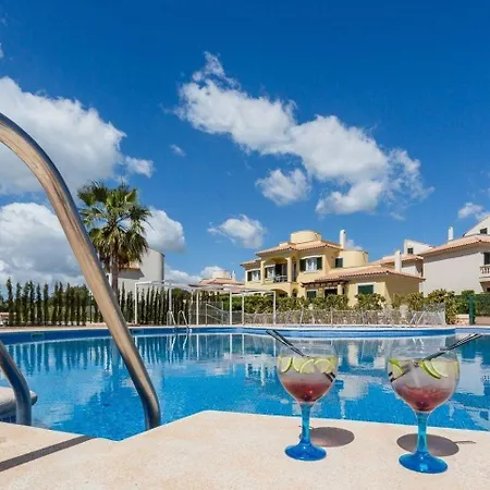 Mediterranes Mit Privatem Garten Holiday home
