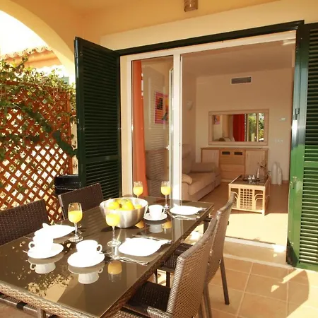 Mediterranes Mit Privatem Garten Holiday home
